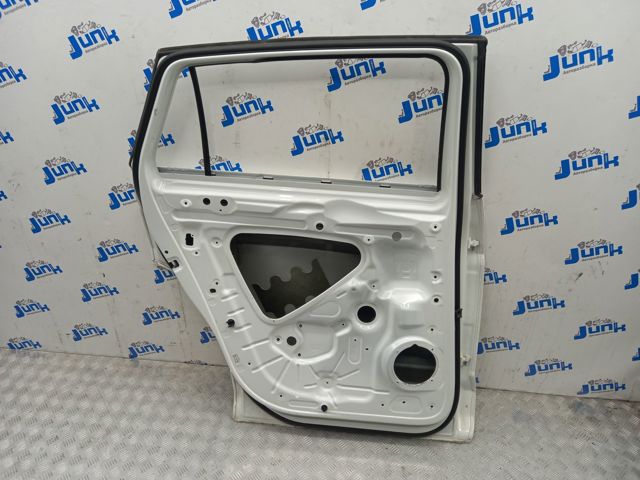 Двері пасажирськи задні ліві 3CM833055 VAG