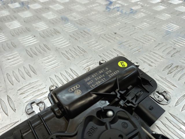 Актуатор замка ляди 3G0827887B VAG