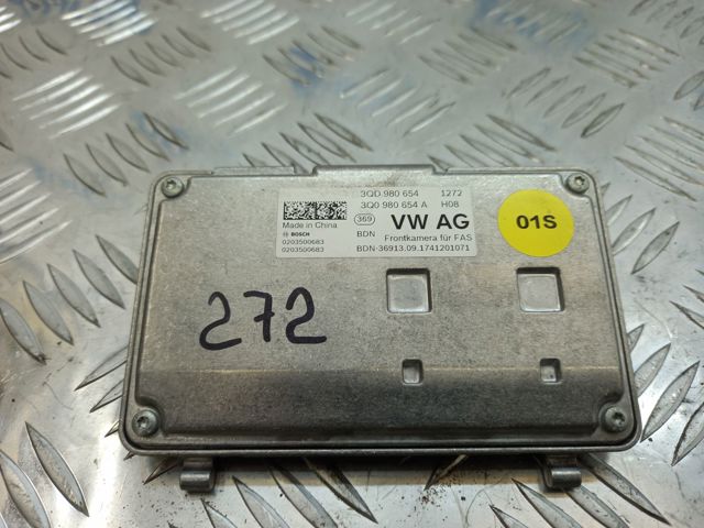 Камера системи забезпечення видимості 3QD980654 VAG