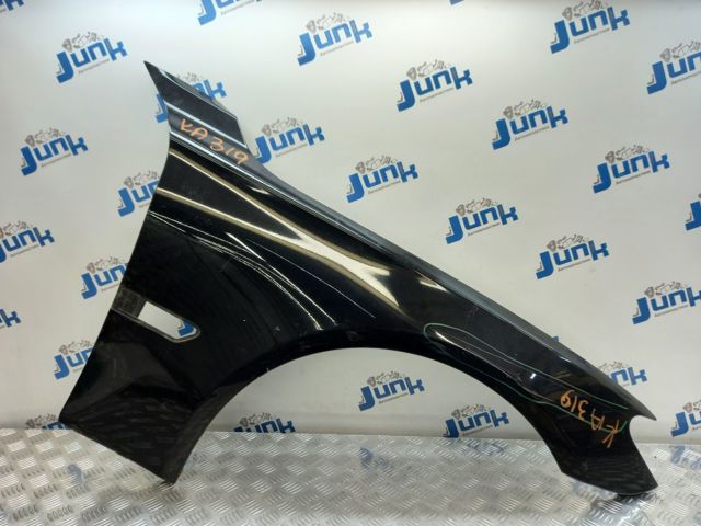 Переднє праве крило 41007261462 BMW