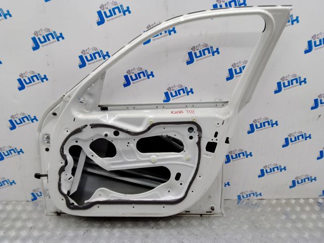 Пасажирські передні двері 41009628746 BMW