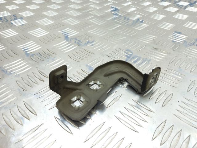 Кронштейн кріплення крила переднього правого, задній 41358066940 BMW