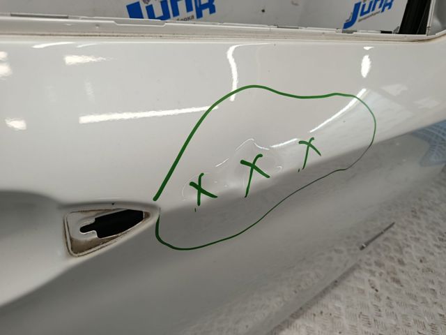 Дверка передня права 41517386738 BMW