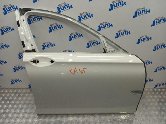 Пасажирські передні двері 41525A2A388 BMW