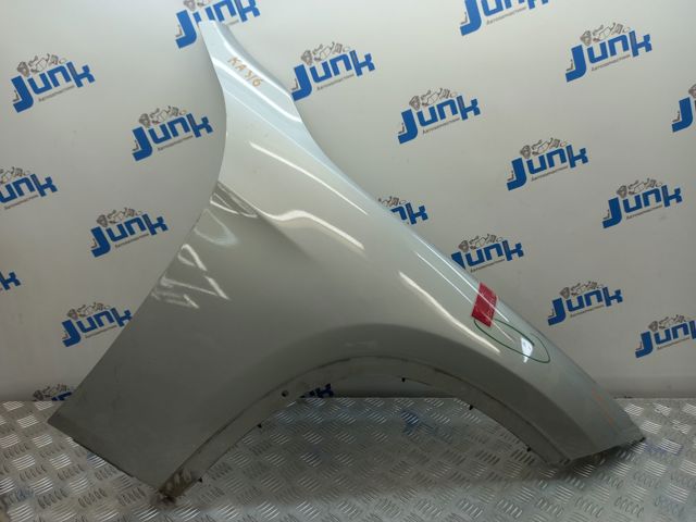 Переднє праве крило 41627332424 BMW