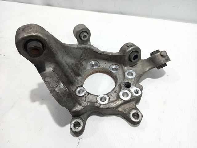 Цапфа - поворотний кулак заднім виходом, 430184GA0A NISSAN