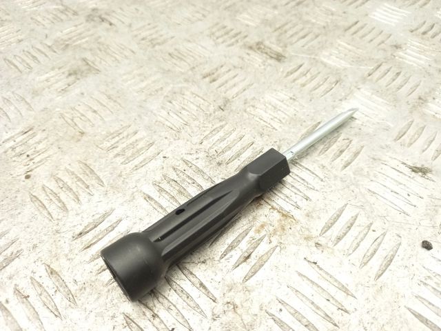 Викрутка 4D0012255 VAG