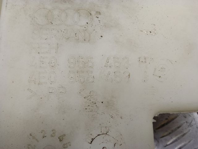 Бачок омивача лобового скла Audi A8 D3