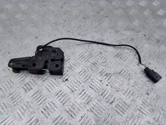 Замок кришки капота 4F0823509B VAG