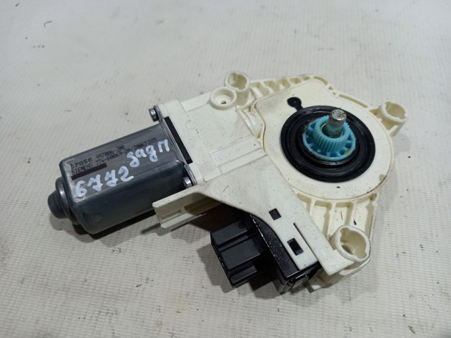 Моторчик стеклоподъемника двери задней правой для audi s6 (c6) 2004-2011 4F0959802C
