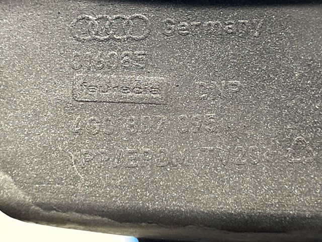 Лівий кронштейн переднього бампера 4G0807095 VAG