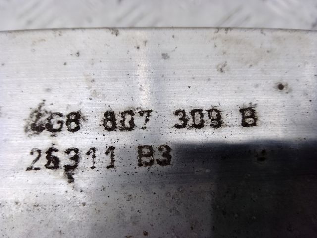 Шина бампера заднього 4G8807309B VAG