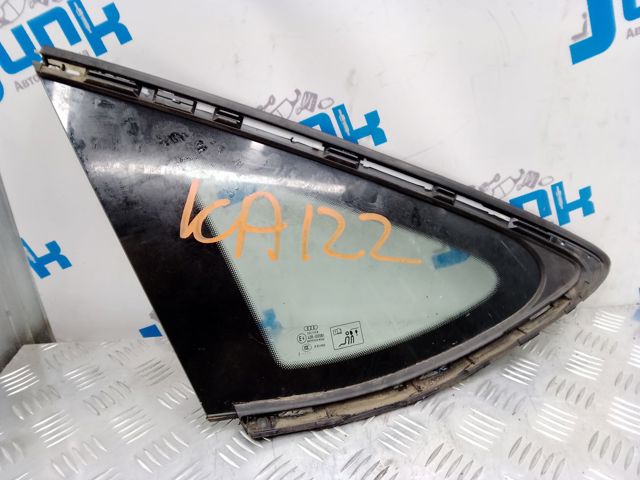 Скло кузова/багажного відсіку, ліве 4G8845299C VAG