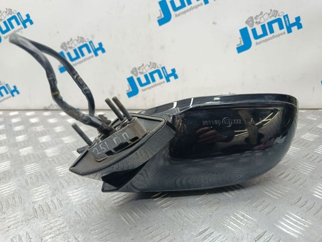 Корпус дзеркала заднього виду, правий 4G8858532AMGRU VAG
