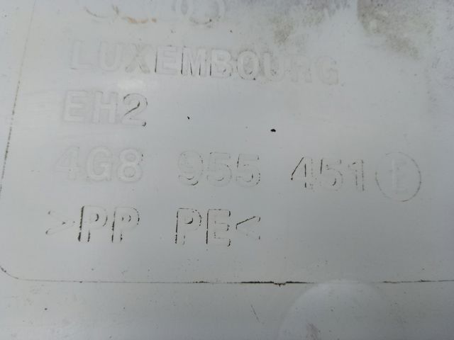 Бачок склоомивача 4G8955451E VAG