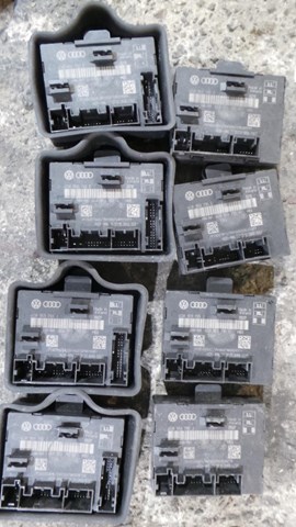 Блок комфорту передніх дверей 4G8959792A VAG