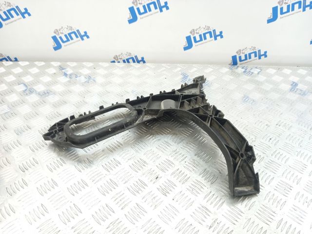 Напрямна заднього бампера, права 4L0807454A VAG