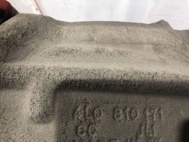 Підкрилок заднього крила, лівий 4L0810171A VAG