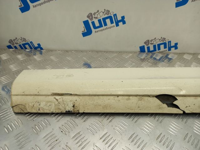 Накладка передніх лівих дверей 4L0853959F VAG