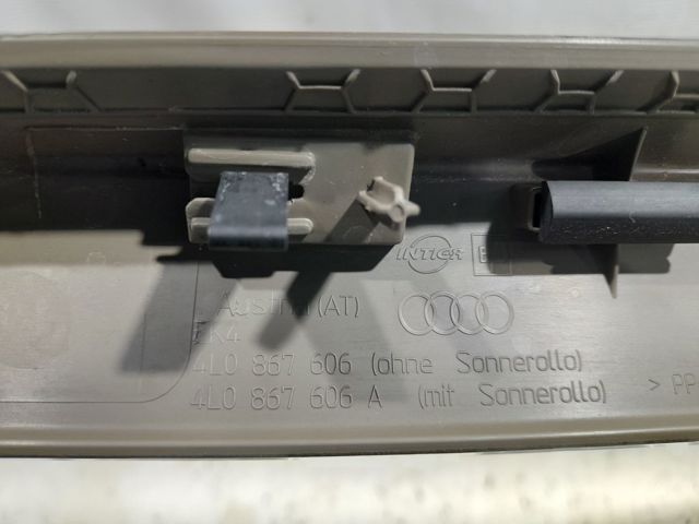 Обшивка-облицювання багажника 4L0867606 VAG