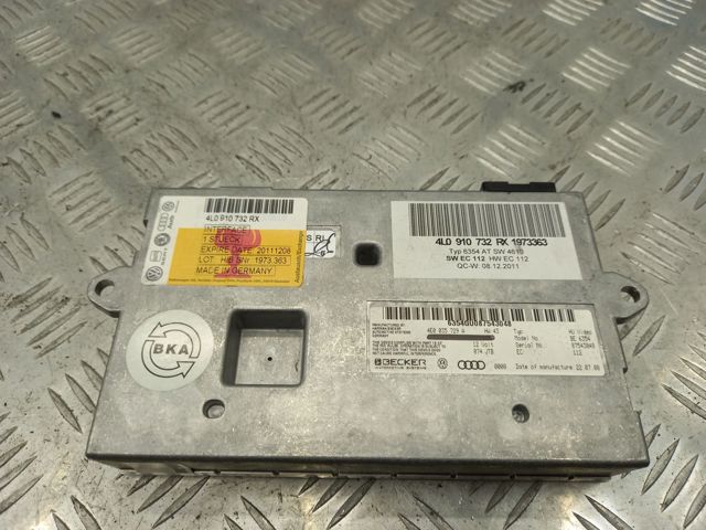 Блок керування мультимедійний 4L0910732RX VAG