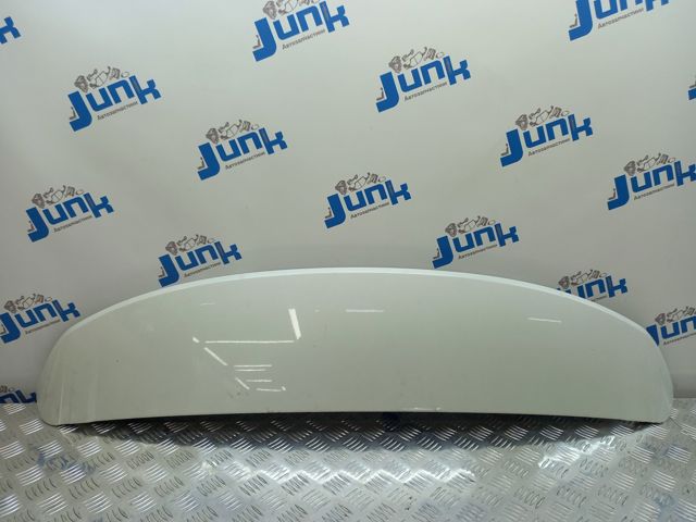 Спойлер 3/5-х, задніх дверей 4M0827933BGRU VAG