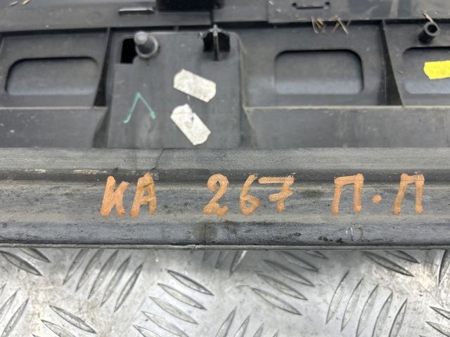 Молдинг передніх правих дверей, нижній 4M0853960GGRU VAG