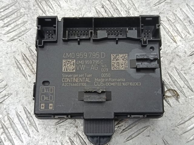 Блок комфорту задніх дверей 4M0959795D VAG