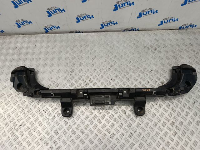 Кронштейн бампера заднього, центральний 51122990161 BMW