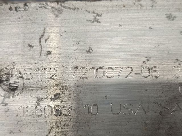 Швелер бампера 51127210072 BMW