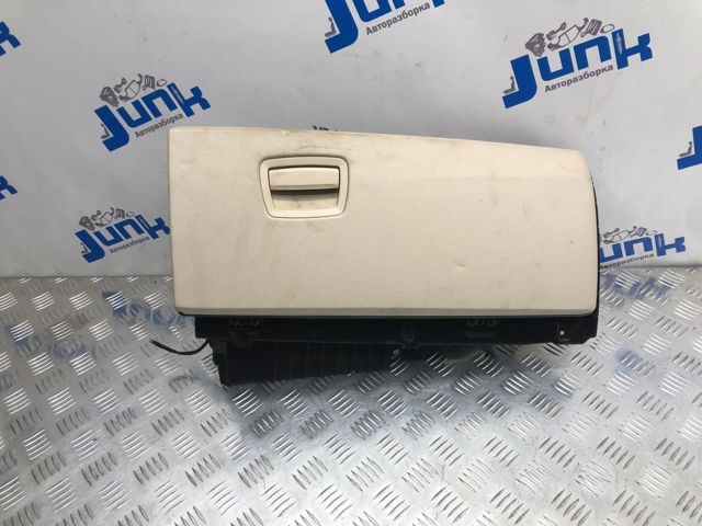 Ящик для рукавичок 51169200970 BMW