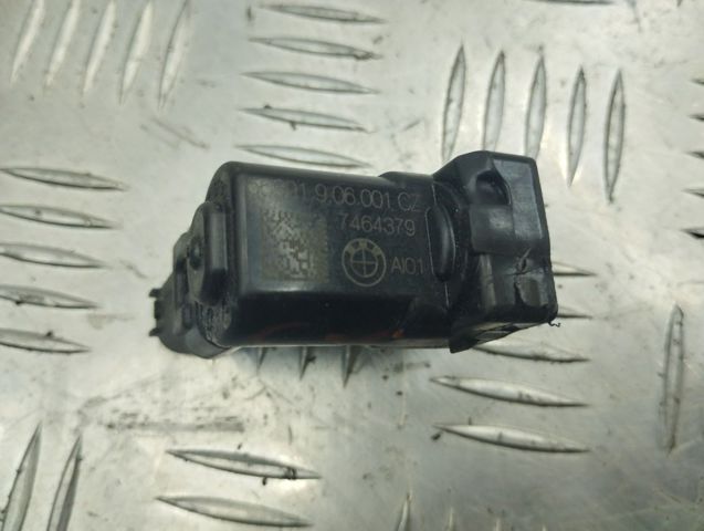 Кнопка відкриття лючка бензобака 51177464379 BMW