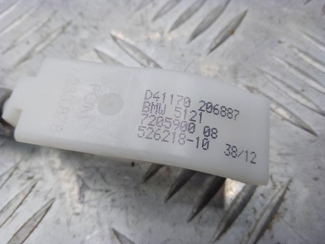 Трос відкривання дверей передніх 51217205900 BMW