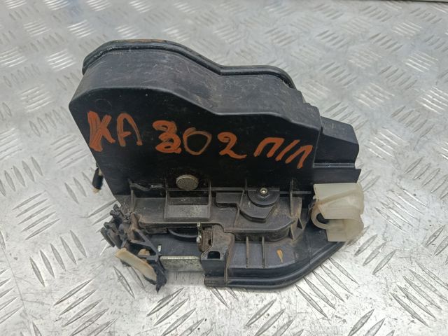 Замок водійських дверей 51217229461 BMW