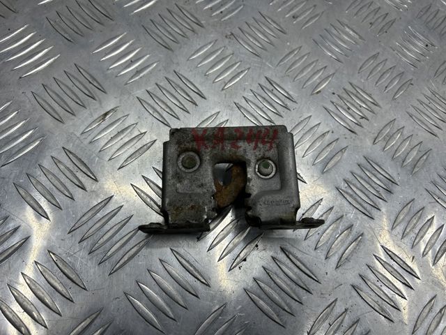 Замок капота, правий 51237178753 BMW