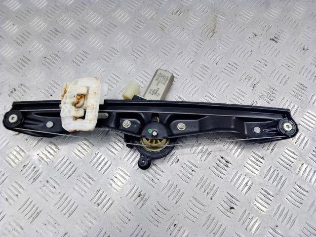 Механізм стеклопод'емника двері задньої, правої 51357281888 BMW