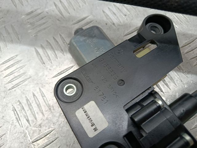Навішування задніх дверей 51359168845 BMW