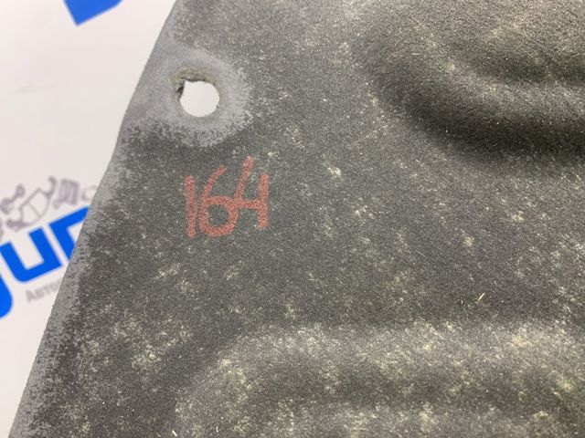 Шумка капота 51486989301 BMW