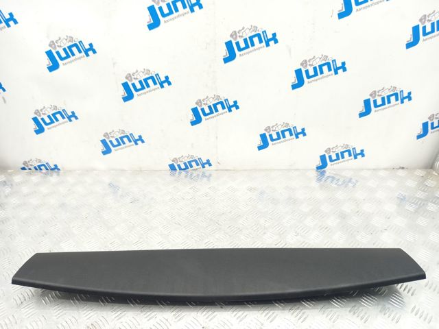 Обшивка кришки багажника 51497250627 BMW