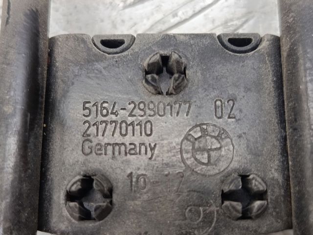 Кронштейн замку капоту 51642990177 BMW