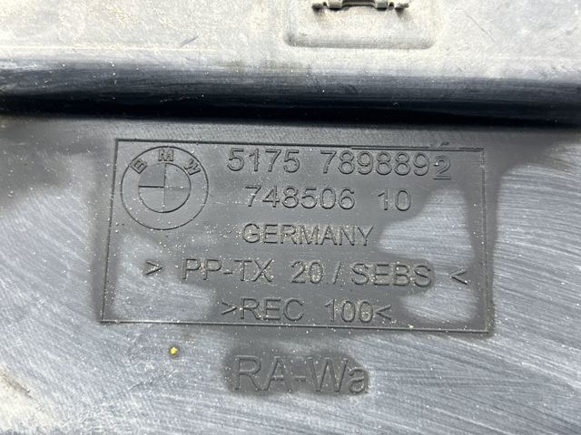 Захист бампера переднього, правий 51757898892 BMW