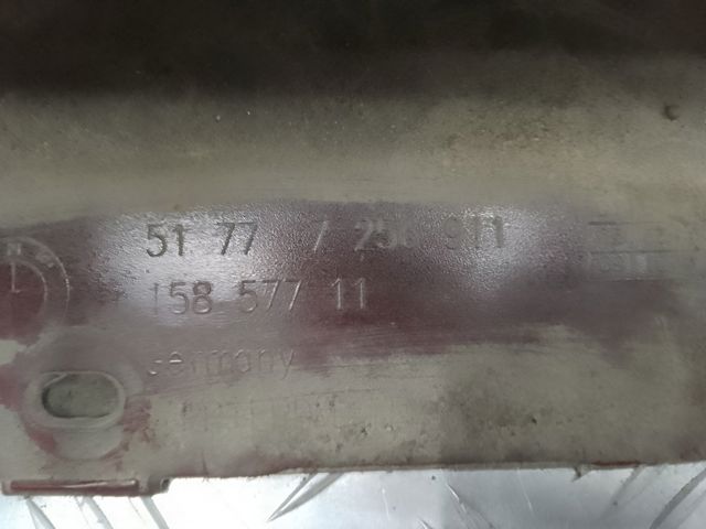 Накладка зовнішня (молдинг) порога, лівий 51777312751 BMW