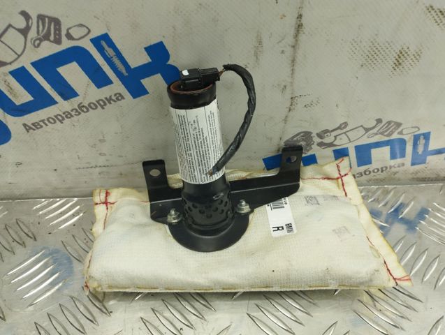 Подушка безпеки AIRBAG спинки сидіння, правого 52107161064 BMW