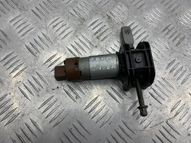 Двигун приводу регулювання сидіння 52107314225 BMW