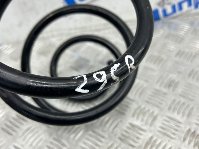 Гвинтова пружина підвіска 540105NA0B NISSAN