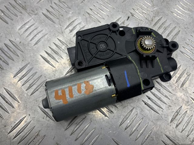 Мотор приводу люка 54102993883 BMW