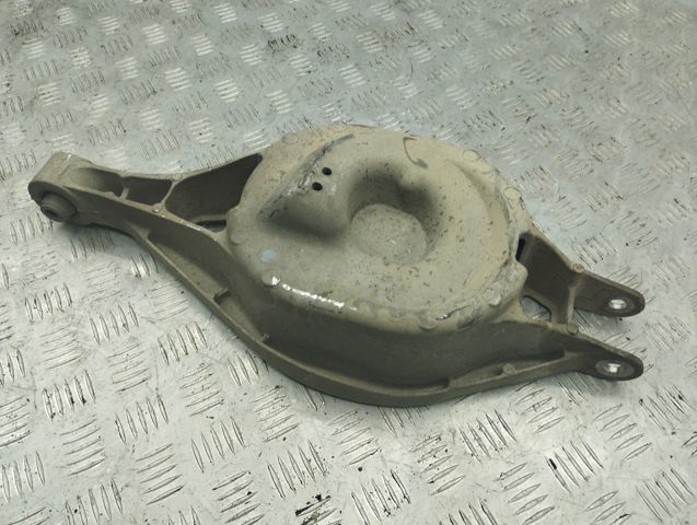 Важелі задньої підвіски 551B01BA0A NISSAN