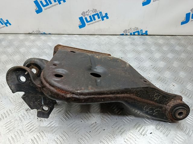 Важіль задньої підвіски нижній, правий 551B05NA0B NISSAN
