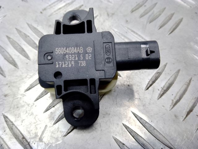 Датчик AIRBAG передній 56054084AB CHRYSLER