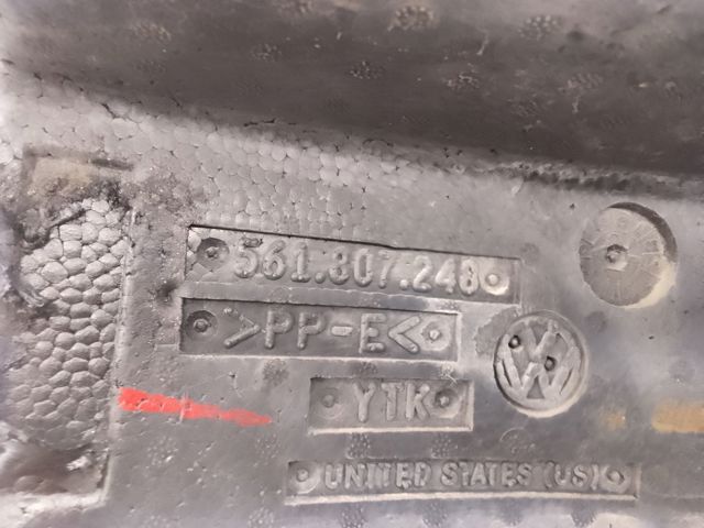 Наповнювач бампера переднього 561807248 VAG
